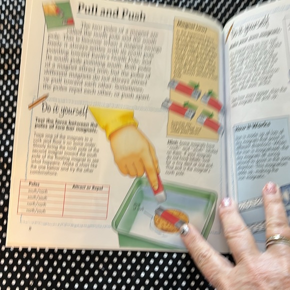 Two Kingfisher Young Discoverers Books; Energy & Power; Batteries, Bulbs & Wires - Picture 6 of 7